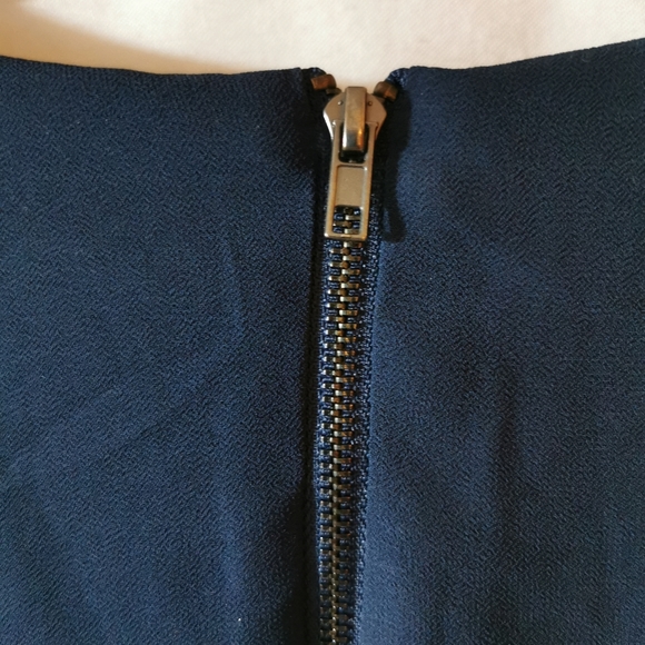 Suzy Shier, Navy and Red classic, medium - Picture 5 of 7